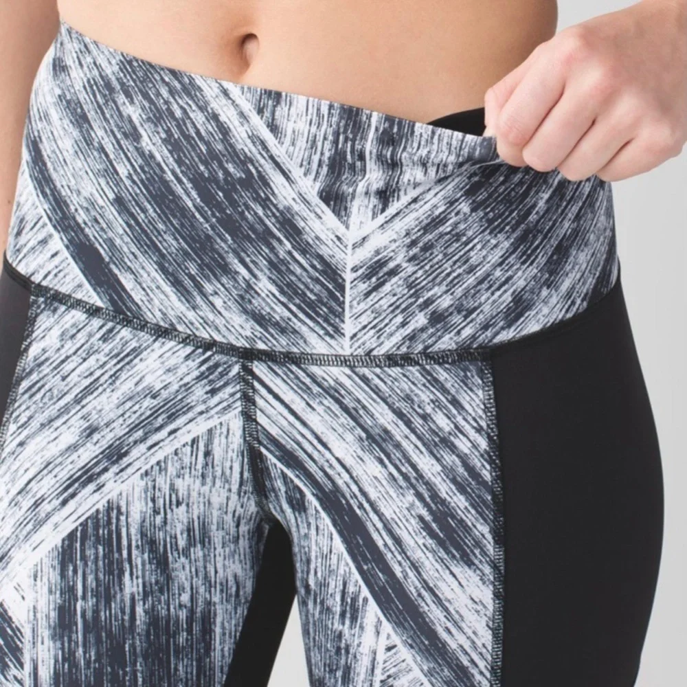 Lululemon Hot To Street Crop Leggings Heat Wave White/Black